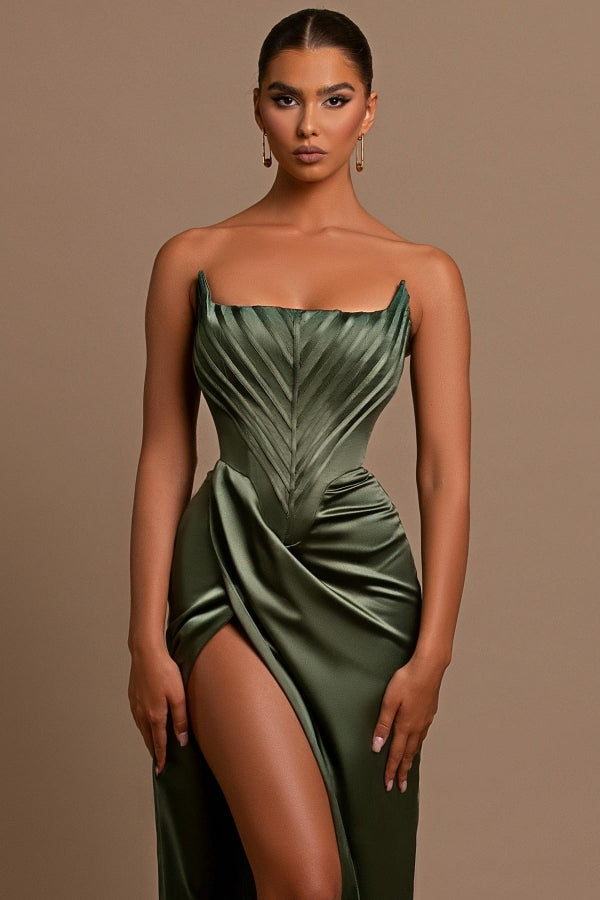 Attractive Green Sleeveless Mermaid Prom Dress with Split-BallBride