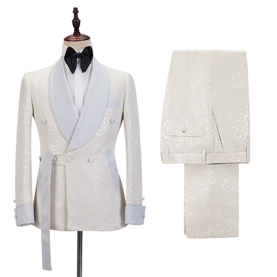 Chic Off White Shawl Lapel Slim Fit Jacquard Wedding Suit For Men-Wedding Suits-BallBride
