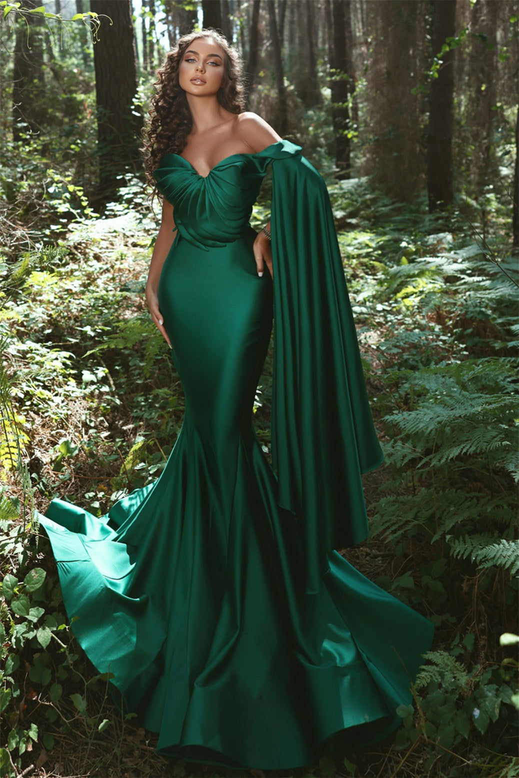 Classic Emerald Green Mermaid Prom Dress with Ruffles Sleeve and Sweetheart Neckline-Occasion Dress-BallBride