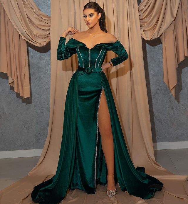 Dark Green Front Split Mermaid Sweetheart Prom Dress With Belts and Long Sleeves-BallBride