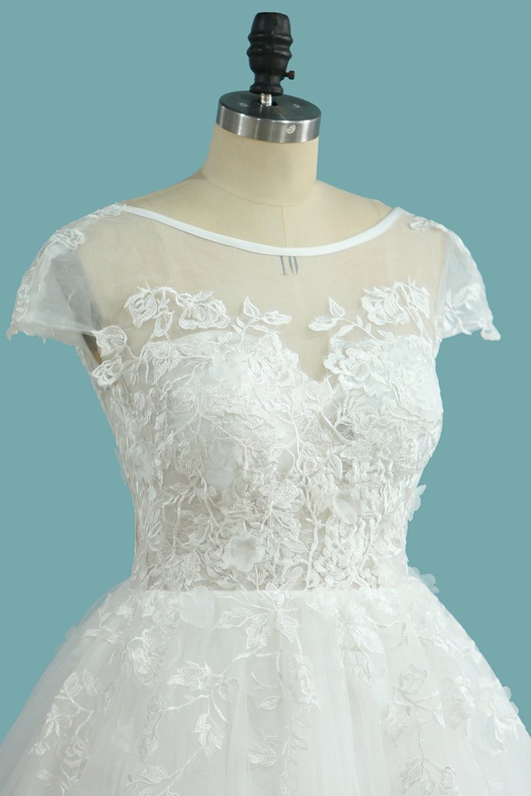 Elegant Lace Backless Long Wedding Dress With Appliques-Wedding Dresses-BallBride