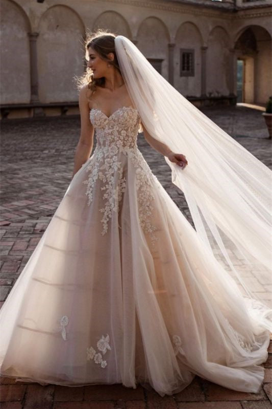 Glamorous Sweetheart Princess Tulle Wedding Dress with Lace Appliques-Wedding Dresses-BallBride