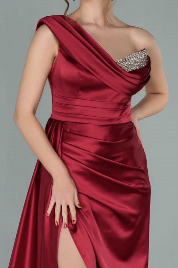 Gorgeous Burgundy One Shoulder V-Neck Slit Prom Dress With Sequins Mermaid-BallBride