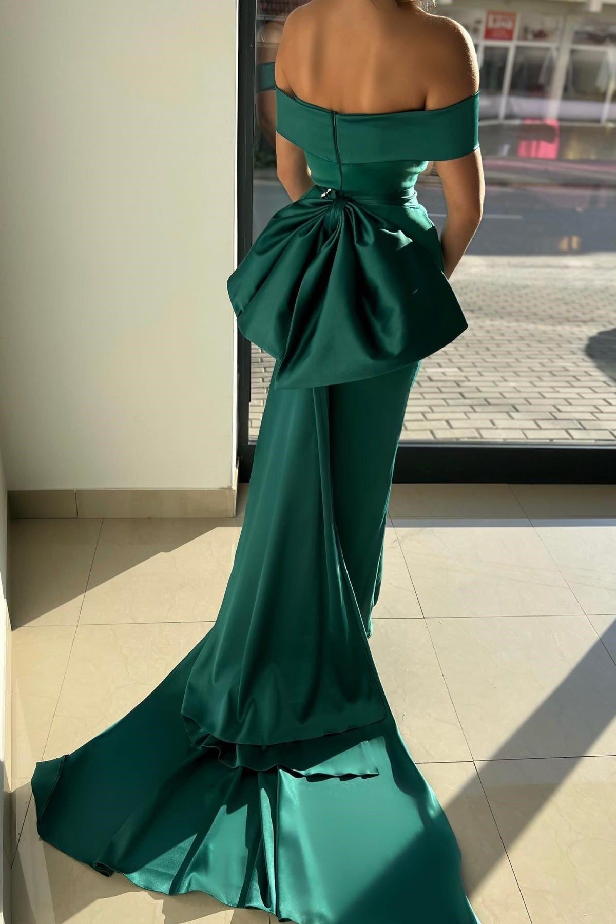 Gorgeous Emerald Green Off-The-Shoulder Mermaid Prom Dress With Ruffle On Sale-Occasion Dress-BallBride