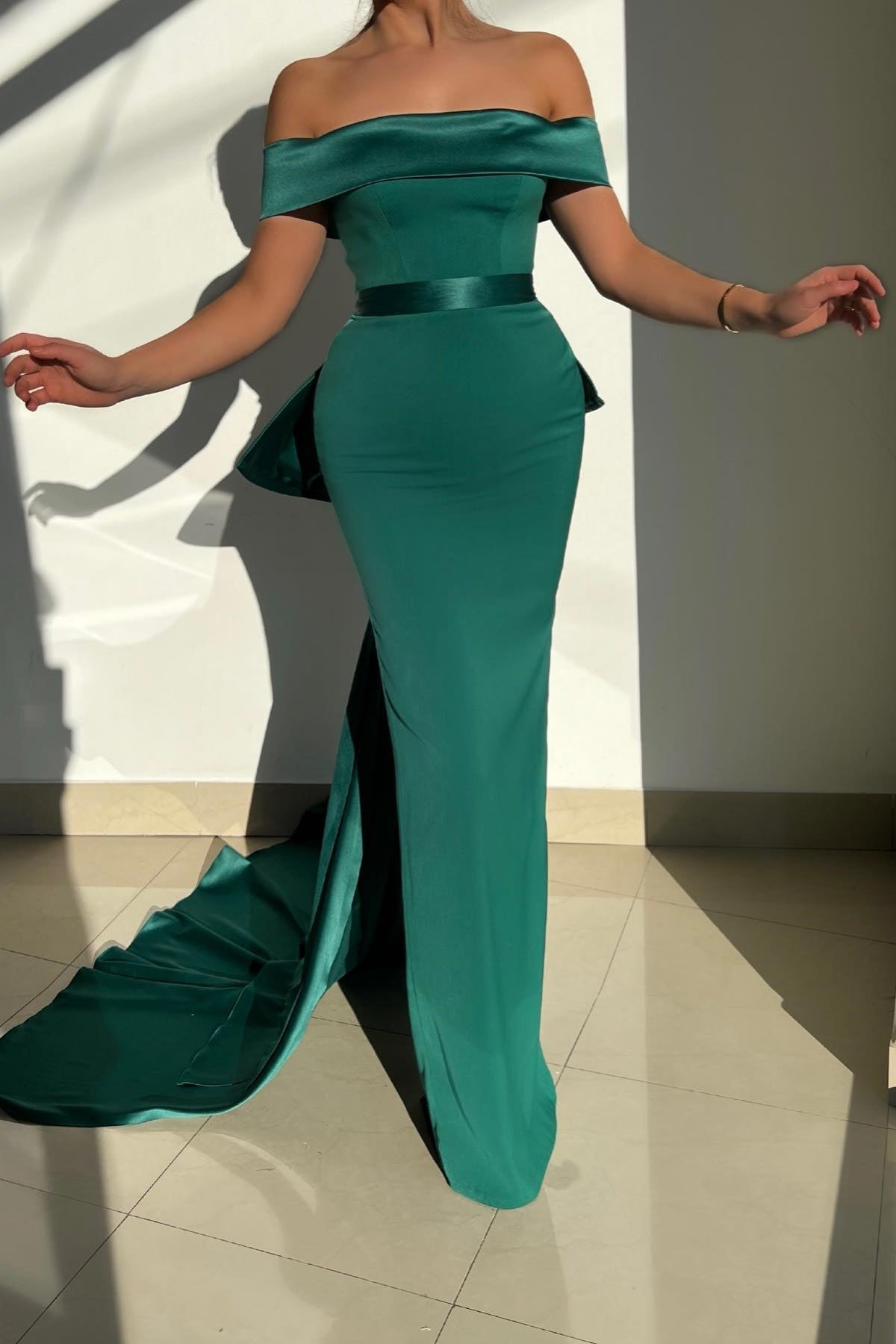 Gorgeous Emerald Green Off-The-Shoulder Mermaid Prom Dress With Ruffle On Sale-Occasion Dress-BallBride