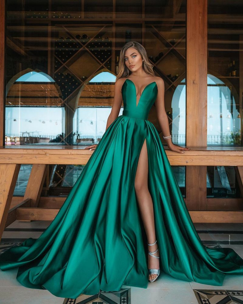 Long V-Neck Emerald Green Prom Dress with Split-BallBride