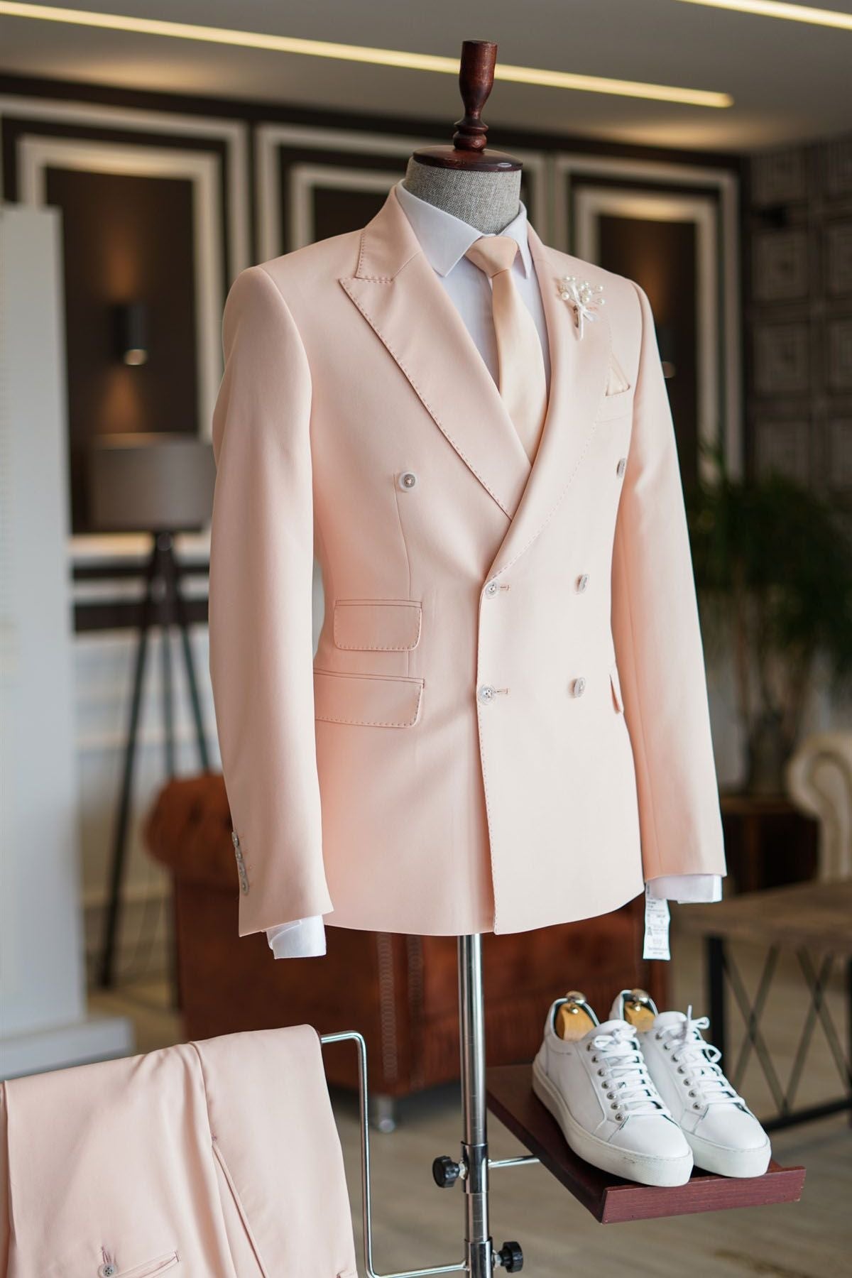 Look Gorgeous in a Pink Double Breasted Reception Suit with Peaked Lapel-Prom Suits-BallBride