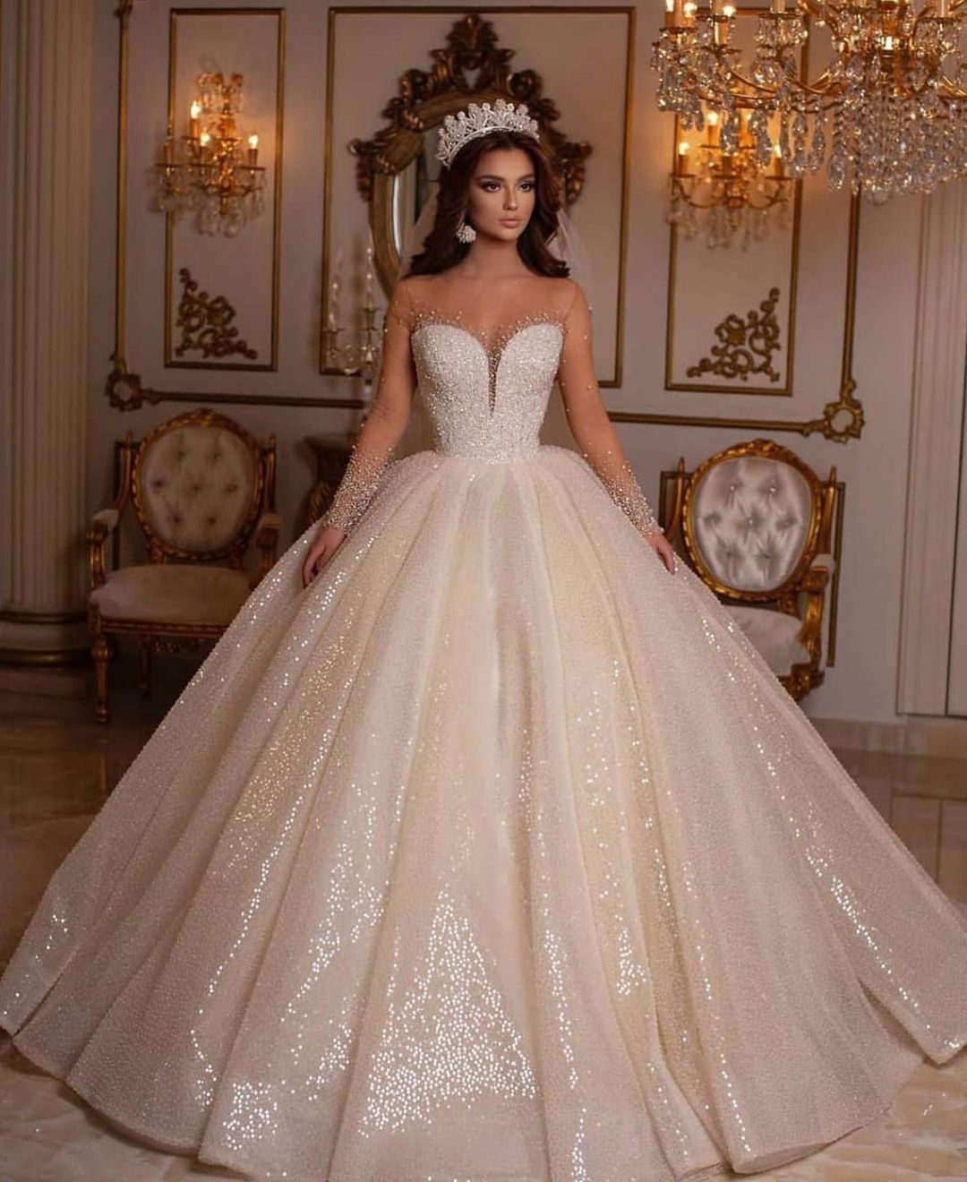 Luxury Sweetheart Wedding Dress with Long Sleeves and Ball Gown-Wedding Dresses-BallBride