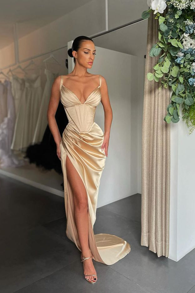 Modern V-Neck Split Prom Dress with Sleeveless Design-BallBride