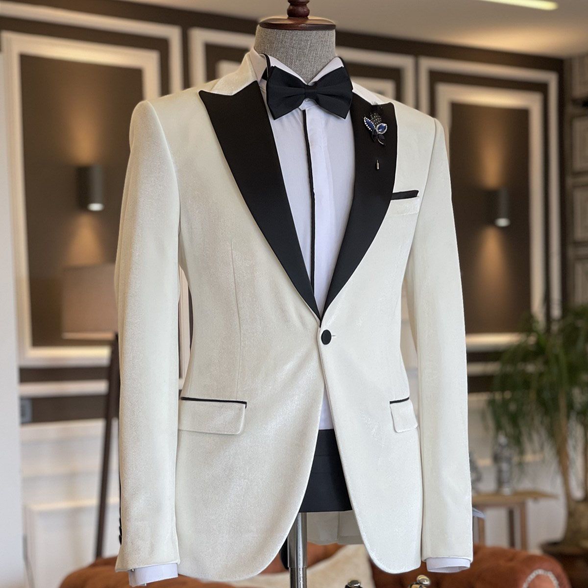 Smart White Suit For Reception - 2 Pieces Peaked Lapel Online-Prom Suits-BallBride