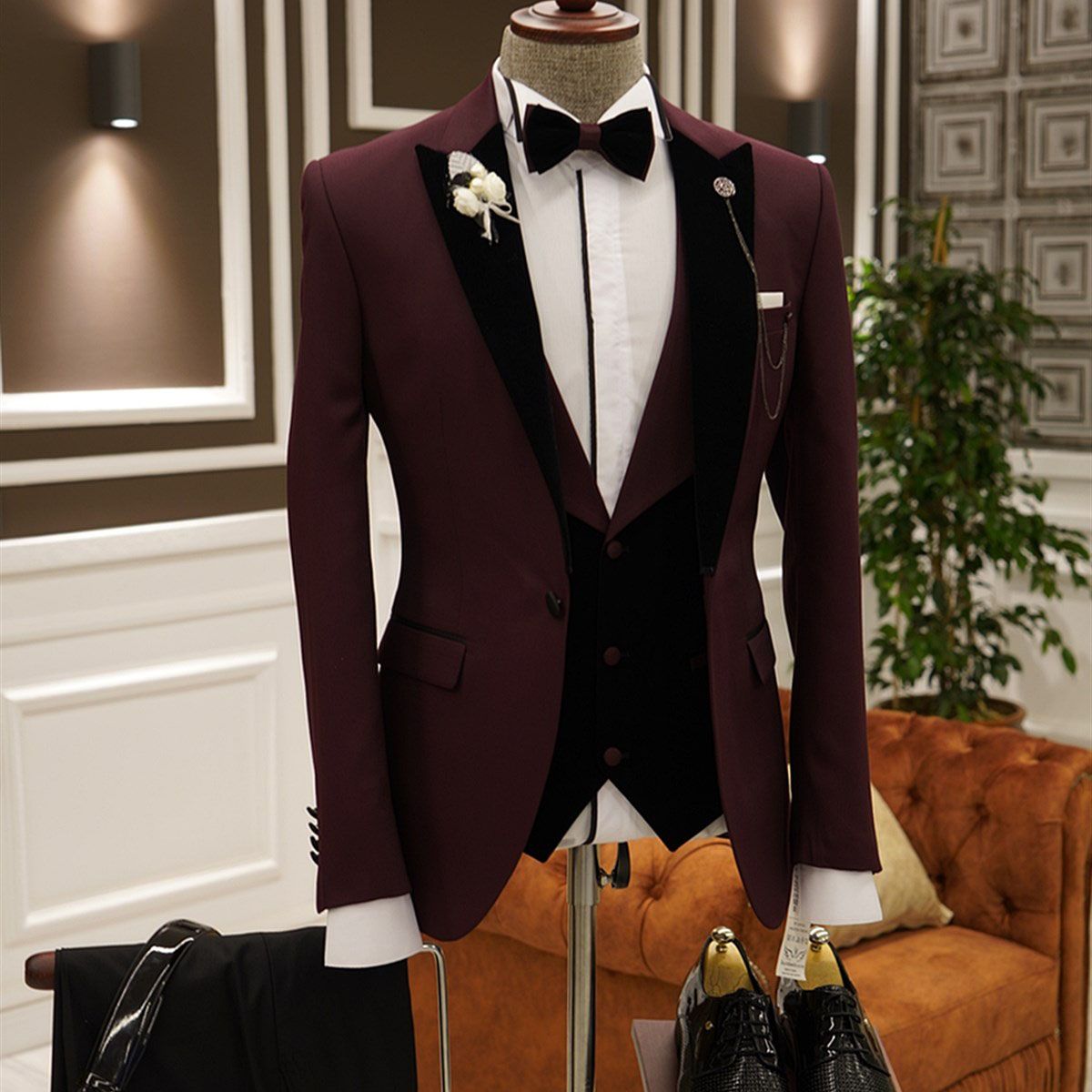 Stylish 3 Piece Prom Suits with Burgundy Peaked Lapels-Prom Suits-BallBride