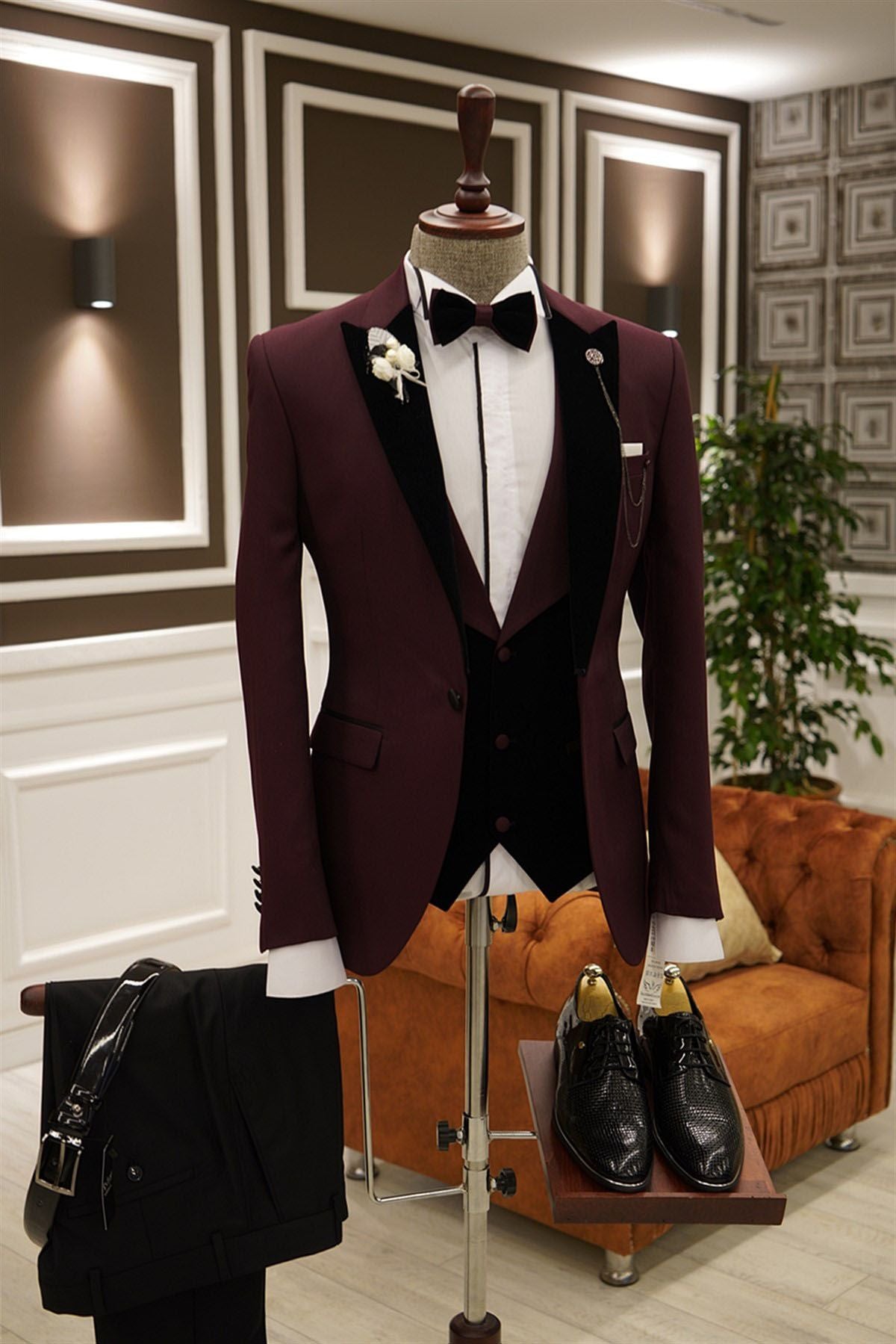 Stylish 3 Piece Prom Suits with Burgundy Peaked Lapels-Prom Suits-BallBride